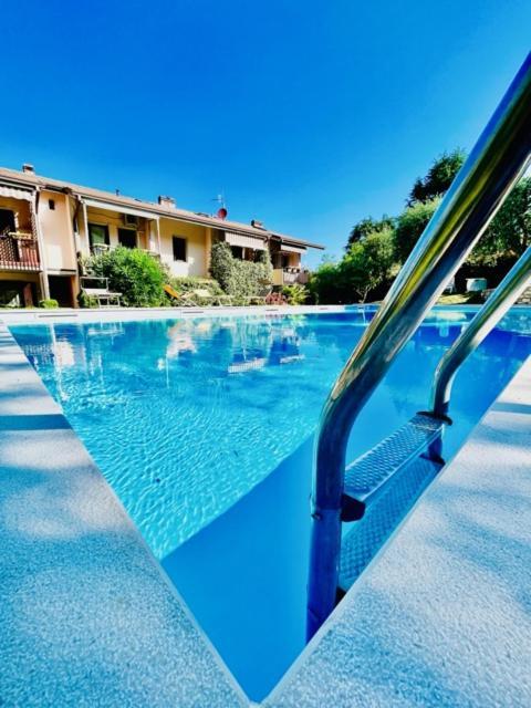 Апартаменты Residenza Riviera Degli Olivi Торри-дель-Бенако Экстерьер фото